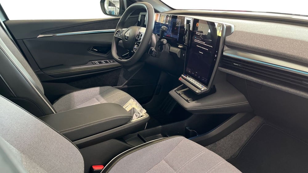Renault Megane E-Tech Electric nuova a Treviso (11)
