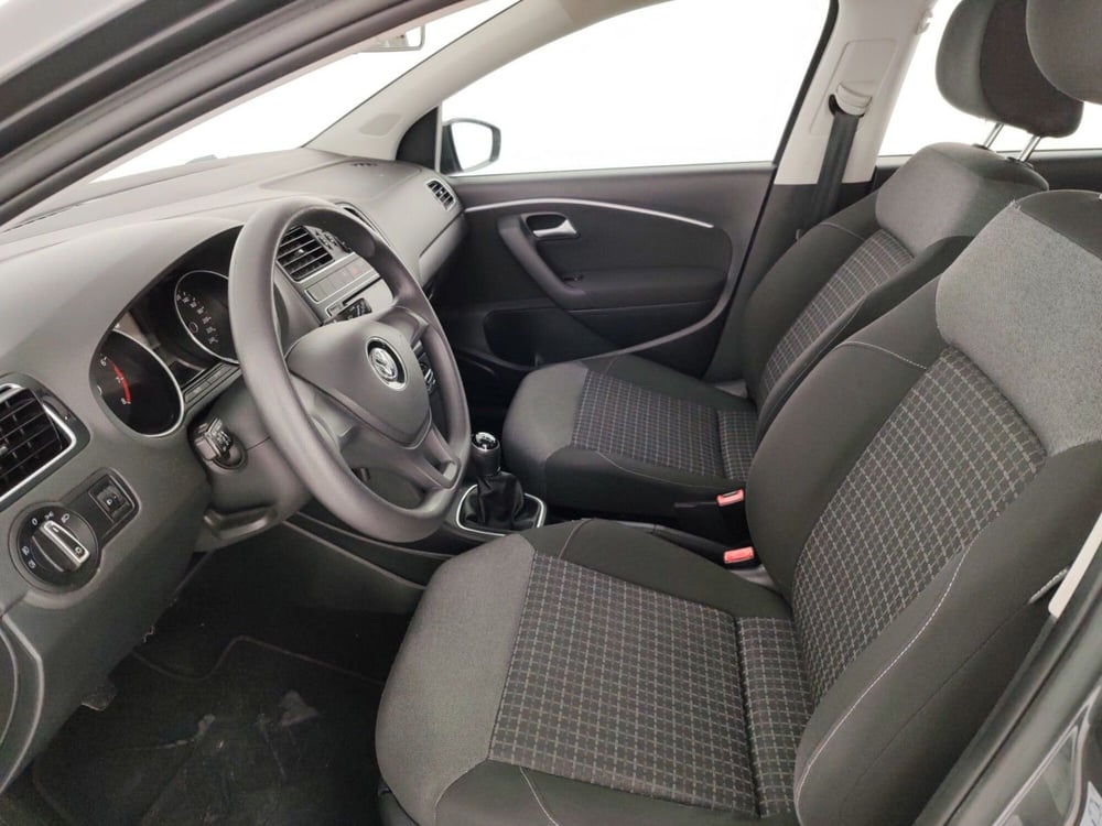 Volkswagen Polo usata a Massa-Carrara (7)