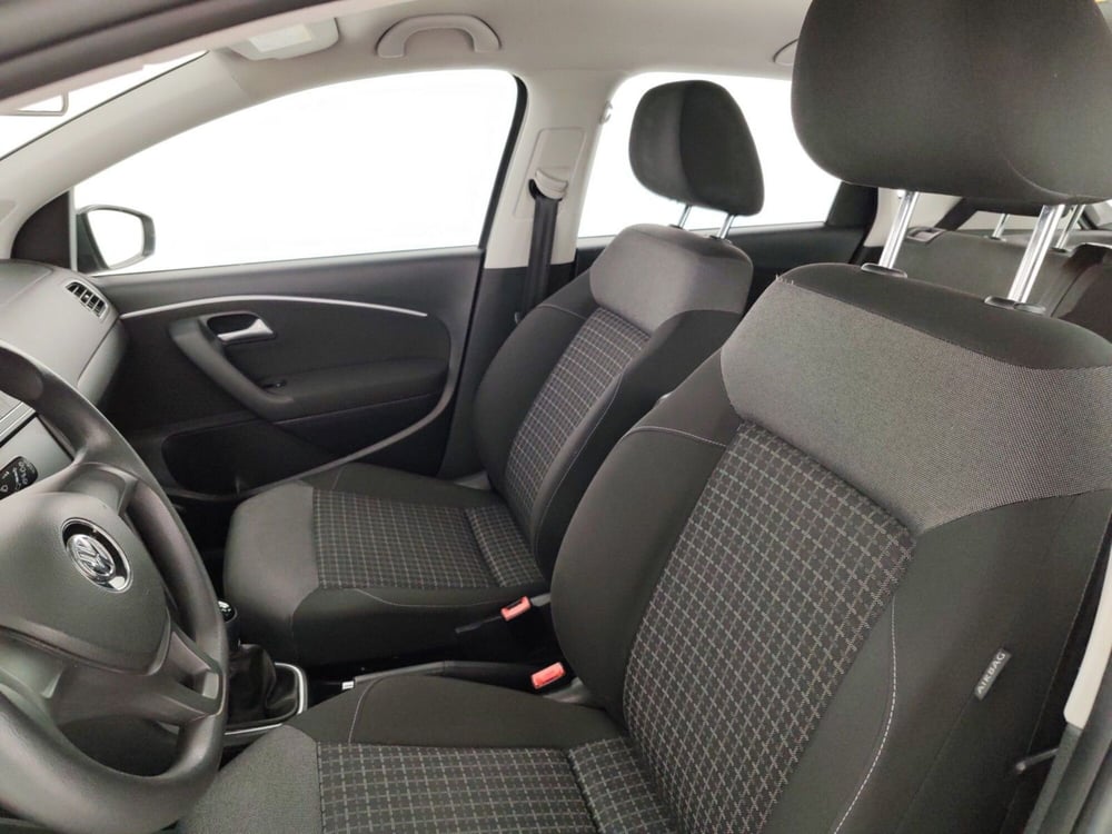 Volkswagen Polo usata a Massa-Carrara (9)