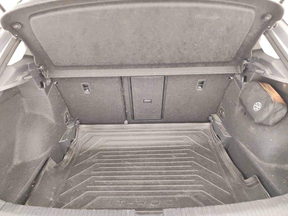 Volkswagen T-Roc usata a Massa-Carrara (16)
