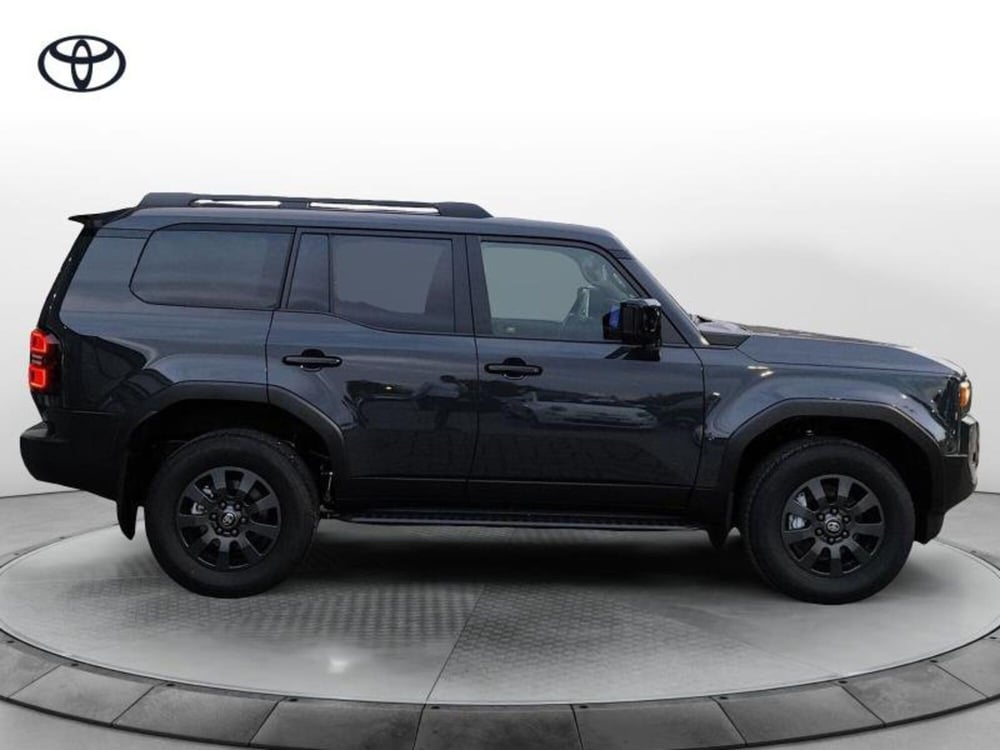 Toyota Land Cruiser nuova a Perugia (12)