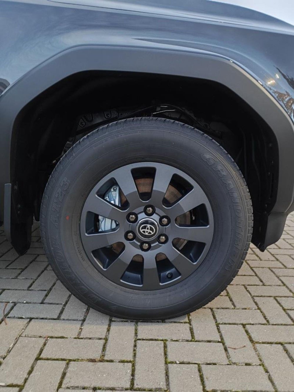 Toyota Land Cruiser nuova a Perugia (13)