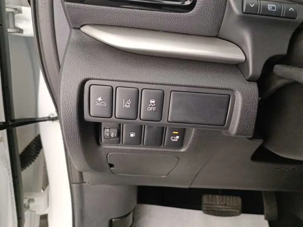 Mitsubishi Eclipse nuova a Treviso (13)