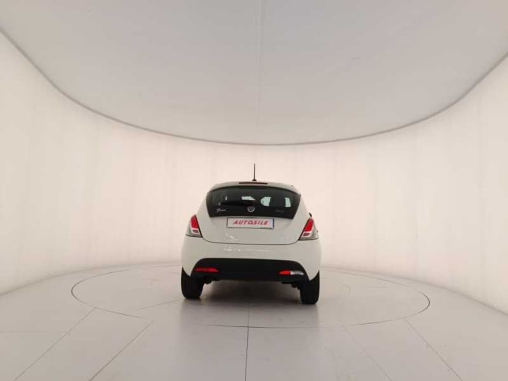 Lancia Ypsilon usata a Treviso (5)