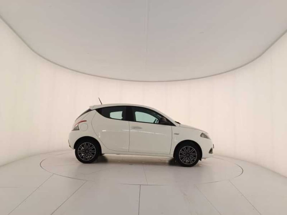 Lancia Ypsilon usata a Treviso (7)