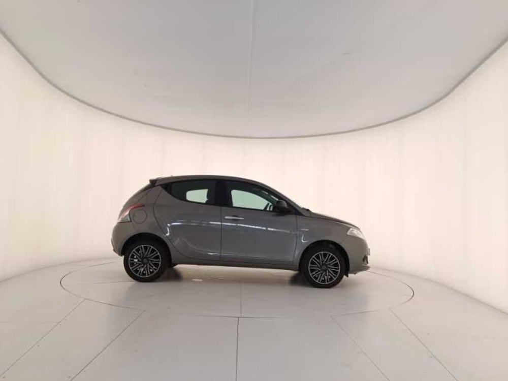 Lancia Ypsilon usata a Treviso (7)