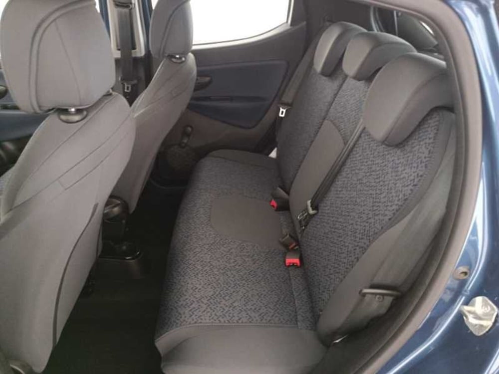 Lancia Ypsilon usata a Treviso (12)