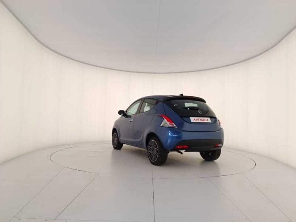 Lancia Ypsilon usata a Treviso (4)