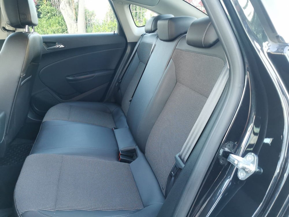 Opel Astra usata a Brindisi (10)