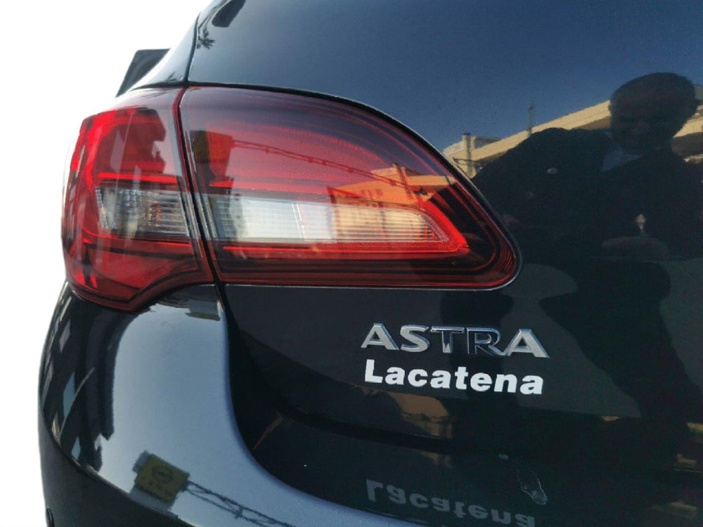 Opel Astra usata a Brindisi (19)