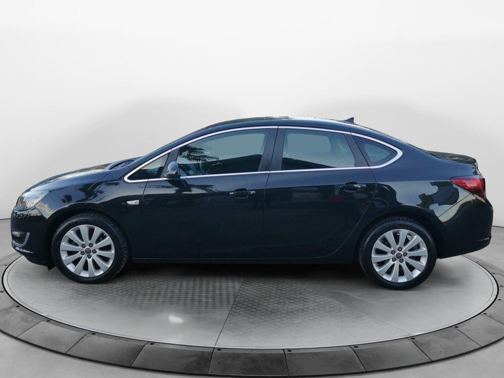 Opel Astra usata a Brindisi (3)