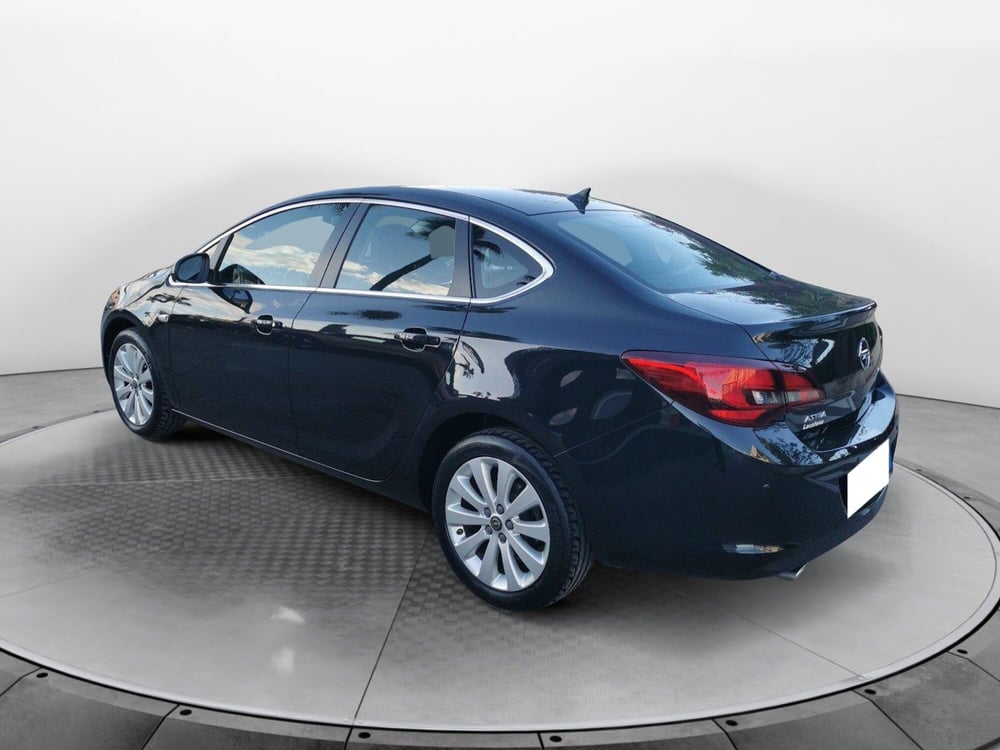 Opel Astra usata a Brindisi (5)