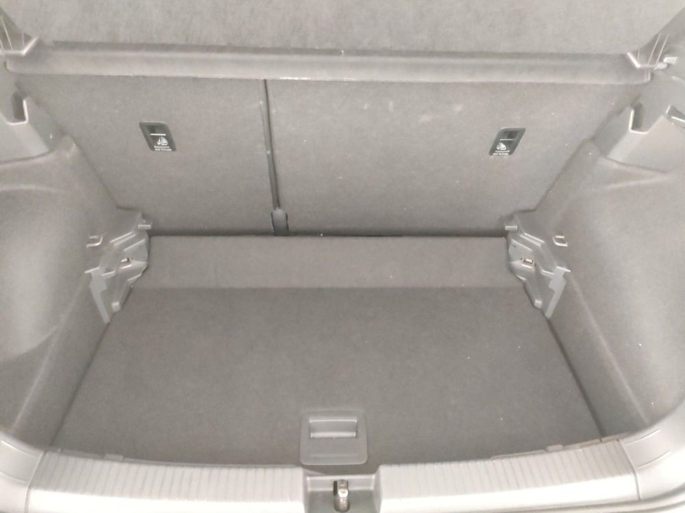 Volkswagen T-Cross usata a Napoli (17)