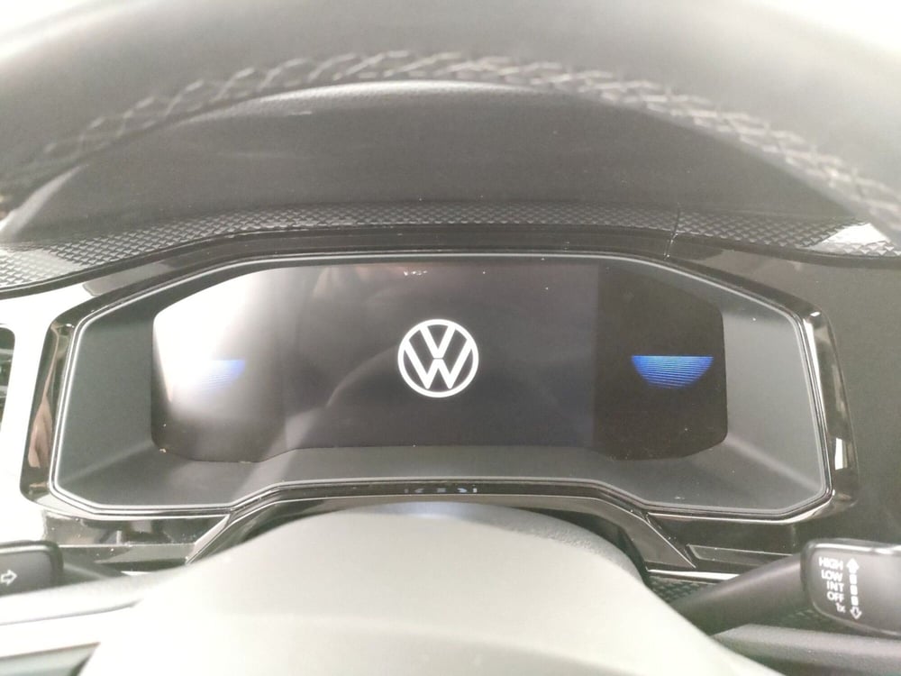 Volkswagen Taigo usata a Napoli (9)