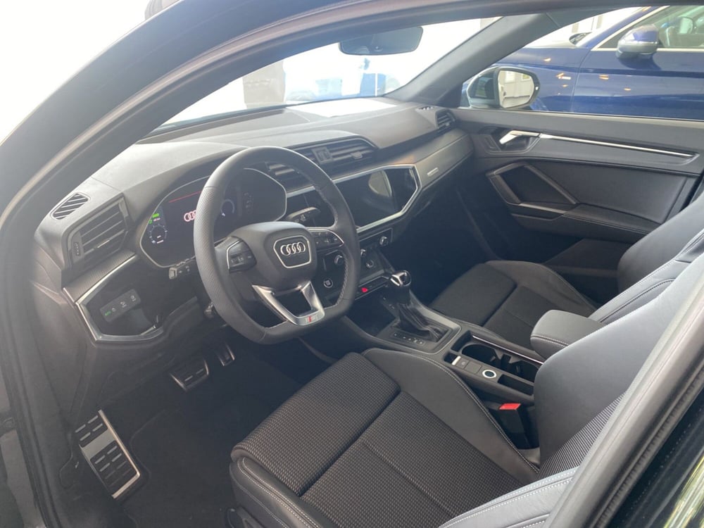 Audi Q3 nuova a Catania (12)
