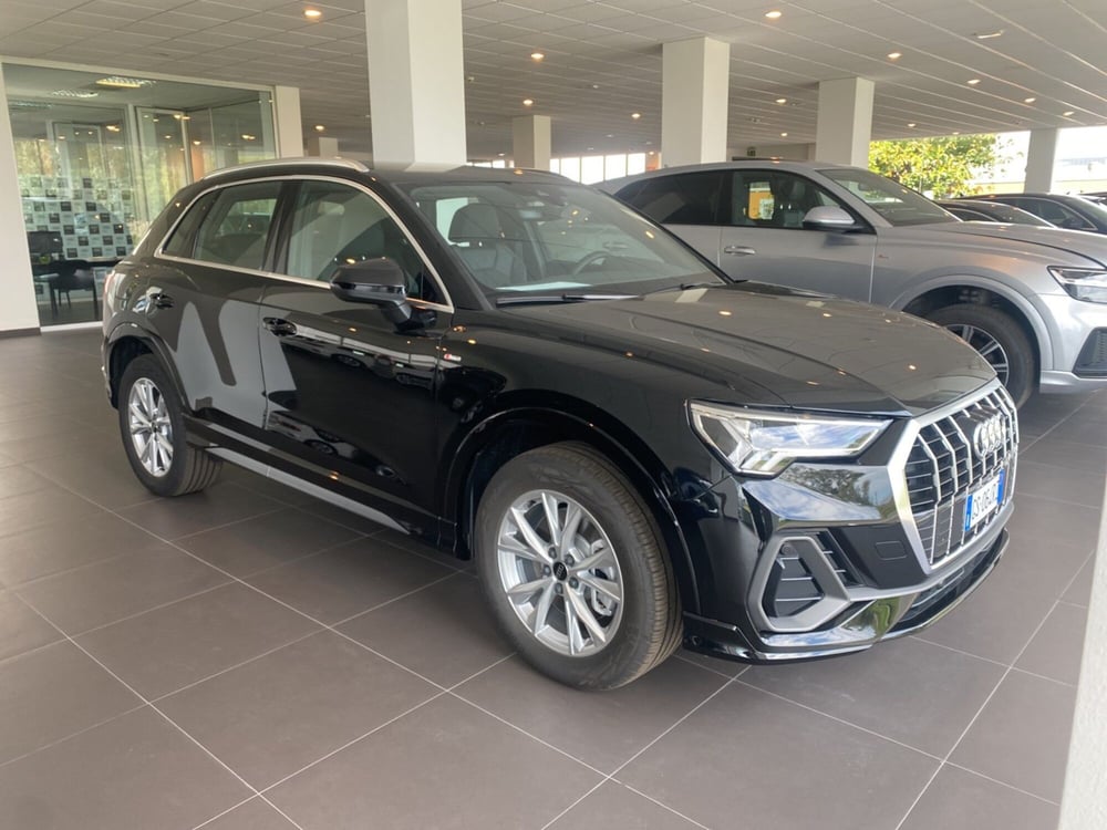 Audi Q3 nuova a Catania (8)