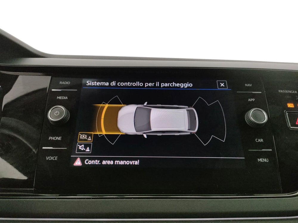 Volkswagen Taigo usata a Napoli (16)