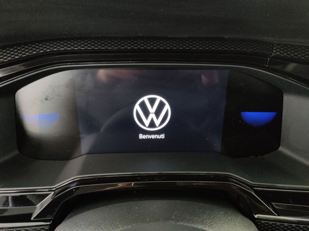 Volkswagen Taigo usata a Napoli (12)