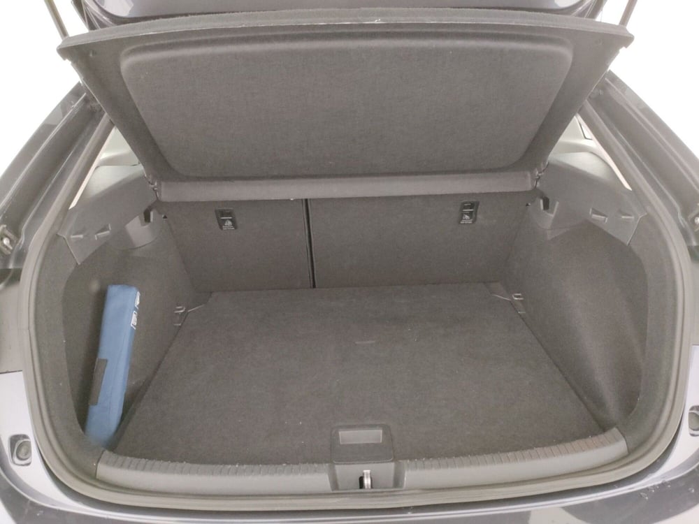 Volkswagen Taigo usata a Napoli (19)