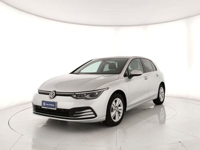 Volkswagen Golf Variant 1.0 eTSI EVO DSG Life del 2024 usata a Torre Annunziata