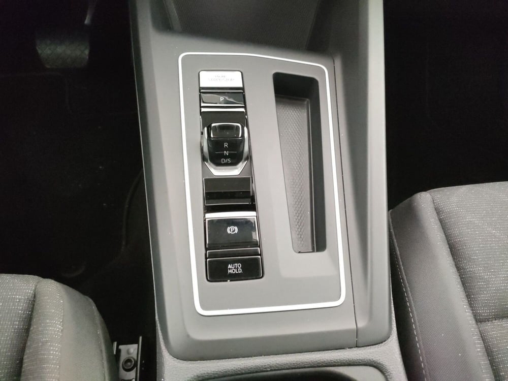 Volkswagen Golf Variant usata a Napoli (13)