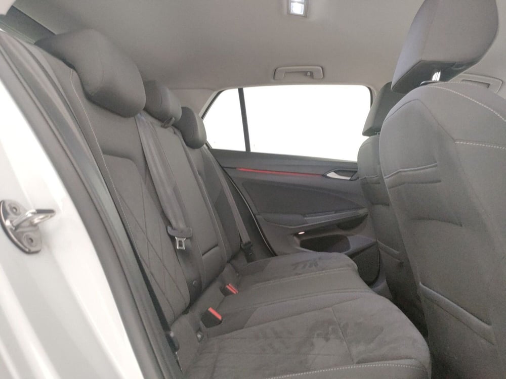 Volkswagen Golf usata a Napoli (9)
