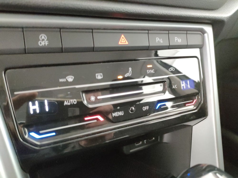 Volkswagen T-Roc usata a Napoli (17)