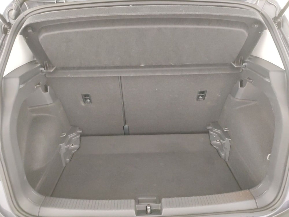 Volkswagen T-Cross usata a Napoli (18)