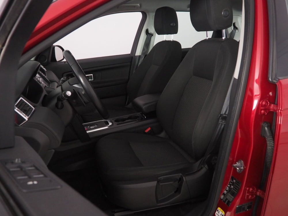 Land Rover Discovery Sport usata a Palermo (10)