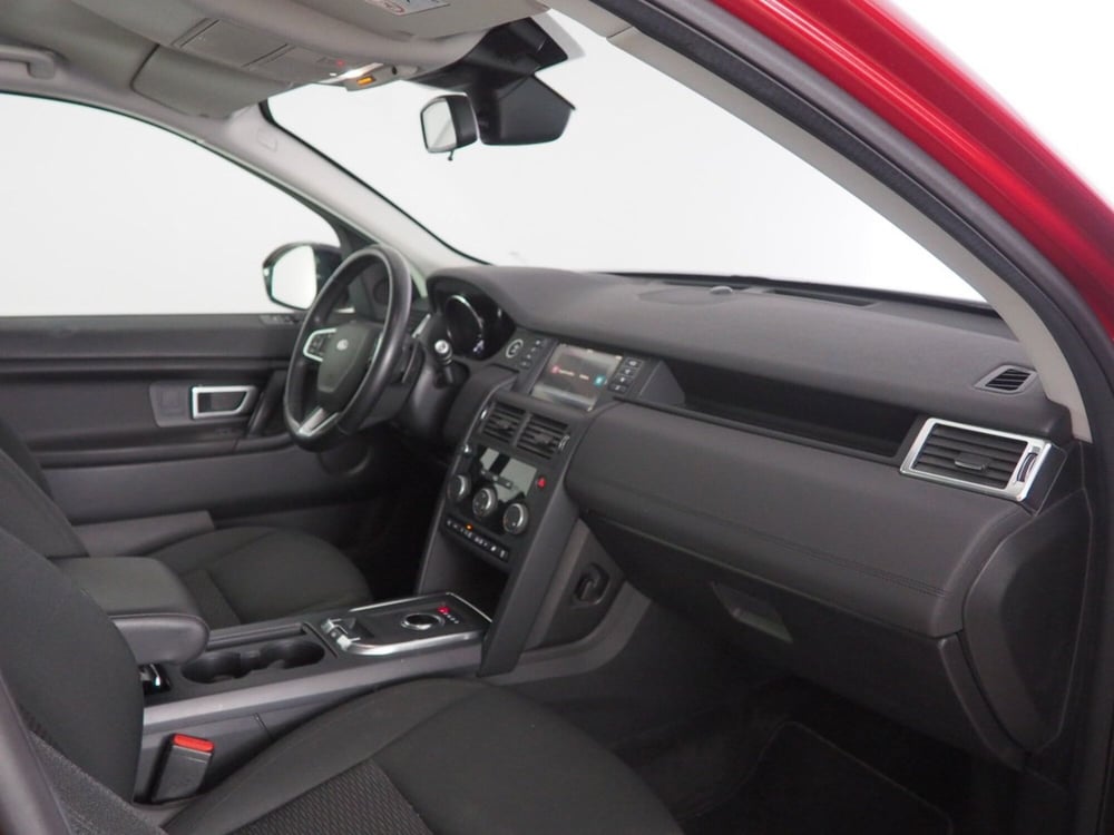 Land Rover Discovery Sport usata a Palermo (8)