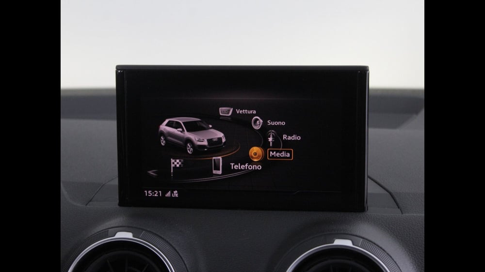 Audi Q2 usata a Palermo (11)