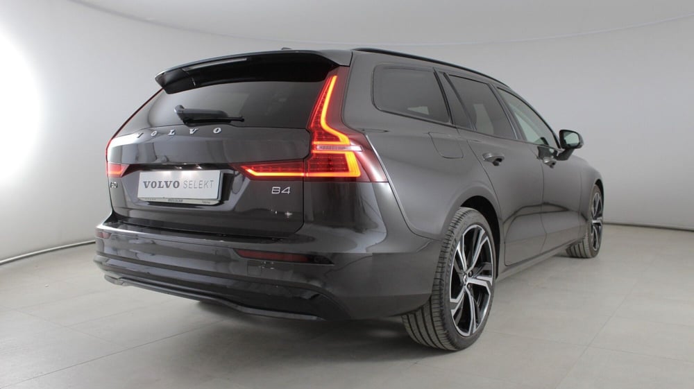 Volvo V60 nuova a Palermo (12)