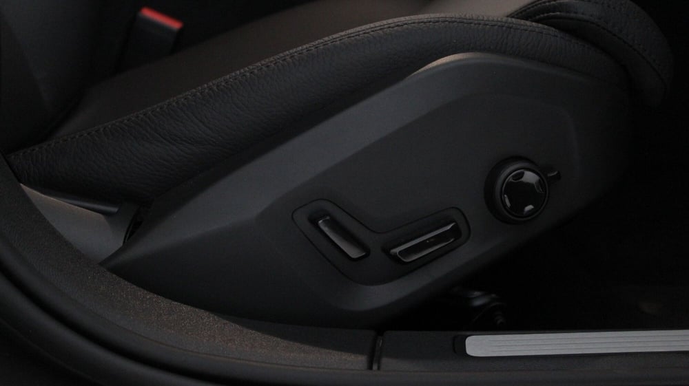 Volvo V60 nuova a Palermo (15)