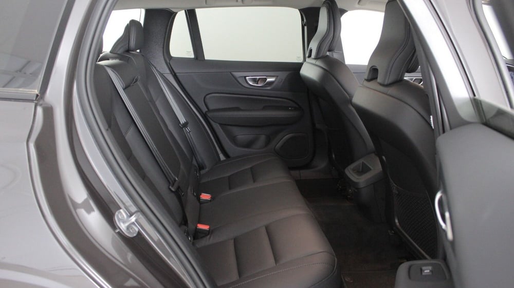 Volvo V60 nuova a Palermo (6)