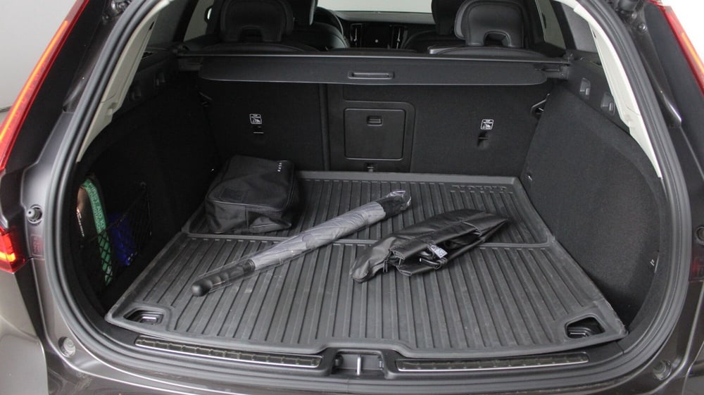 Volvo V60 nuova a Palermo (9)