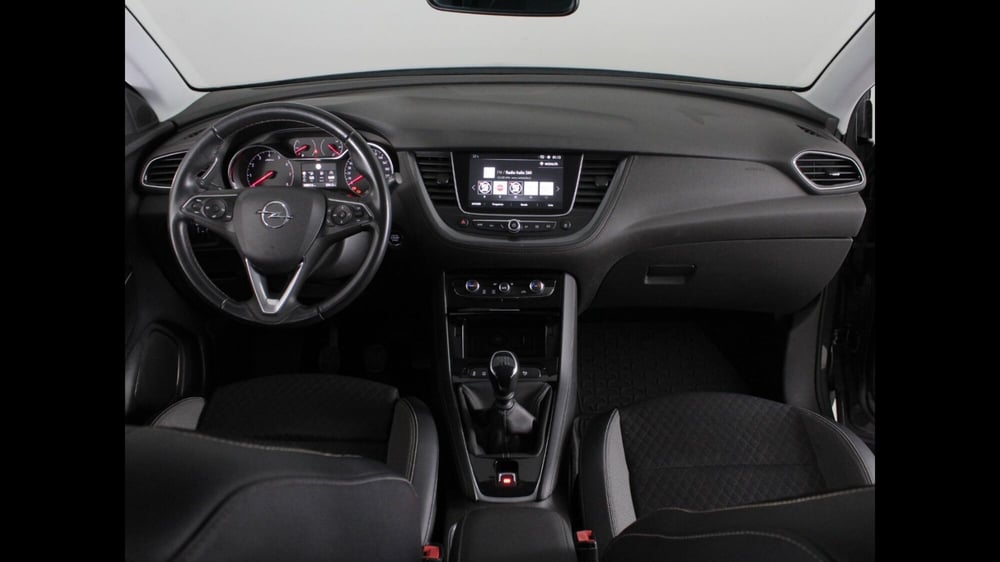 Opel Grandland X usata a Palermo (7)