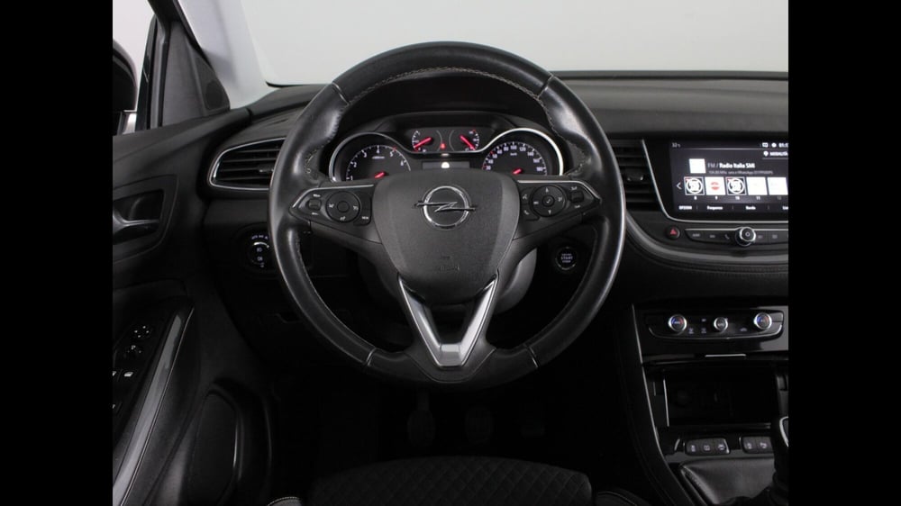 Opel Grandland X usata a Palermo (8)