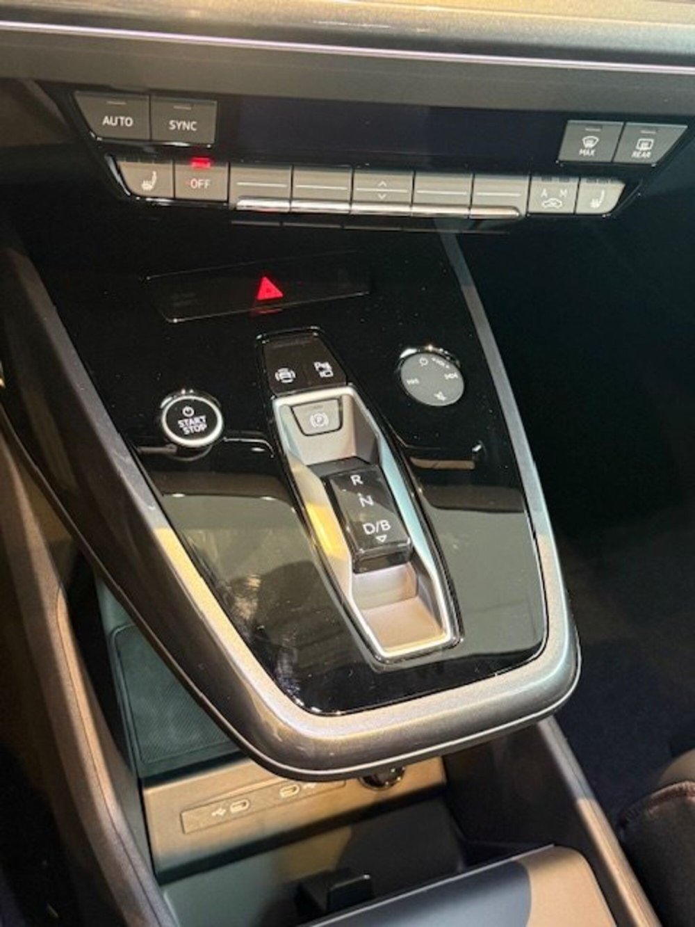Audi Q4 nuova a Palermo (13)
