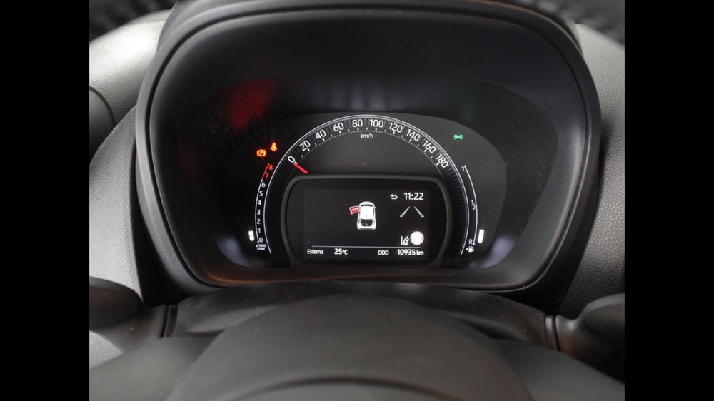 Toyota Aygo X usata a Palermo (12)