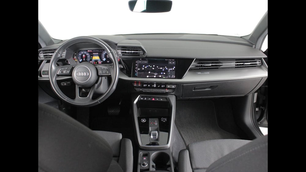 Audi A3 Sportback usata a Palermo (9)