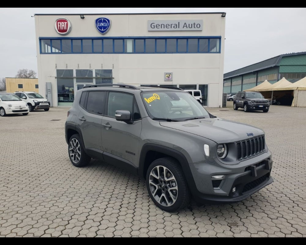 Jeep Renegade nuova a Lucca