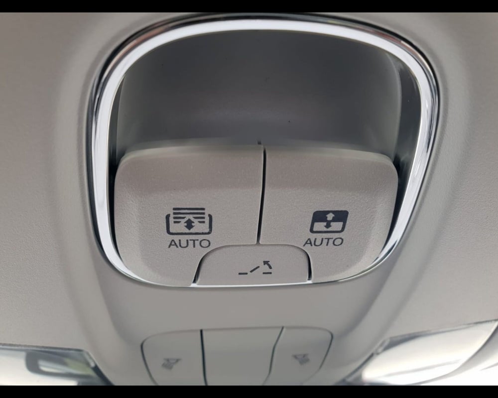 Jeep Renegade nuova a Lucca (19)