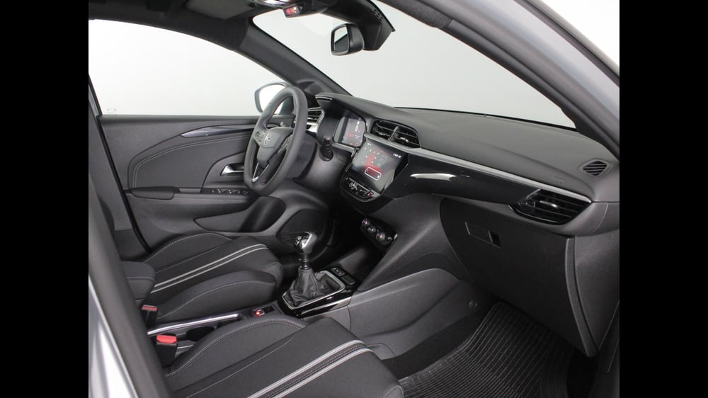 Opel Corsa usata a Palermo (11)