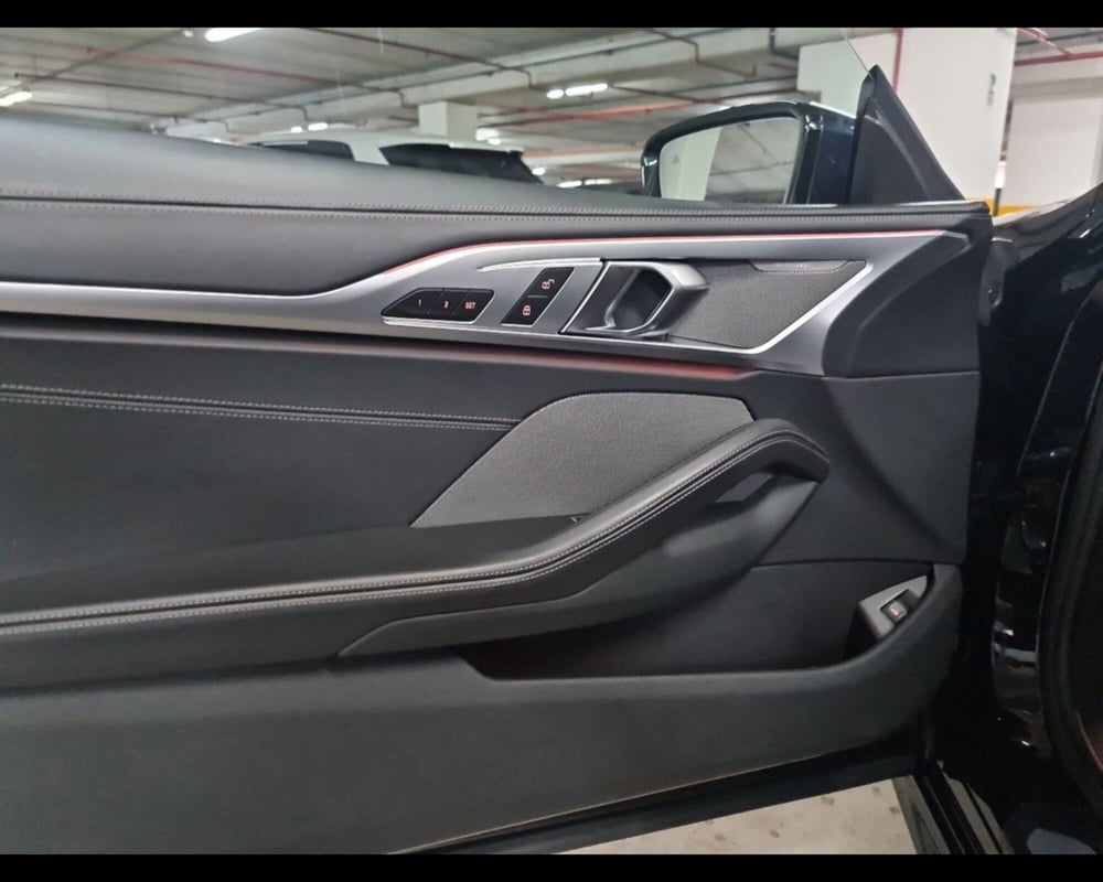 BMW Serie 8 Coupé usata a Caserta (20)