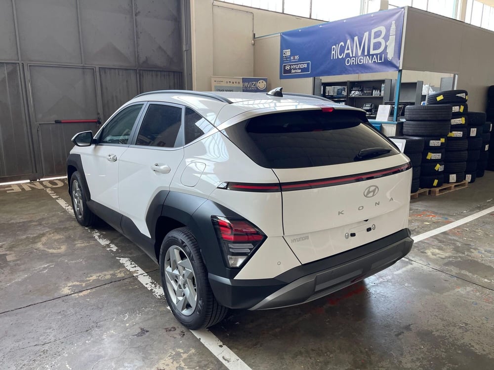 Hyundai Kona nuova a Cremona (4)