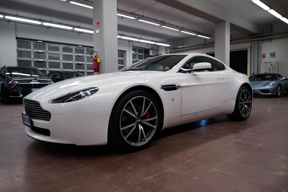 Aston Martin V8 Vantage Coupé usata a Torino