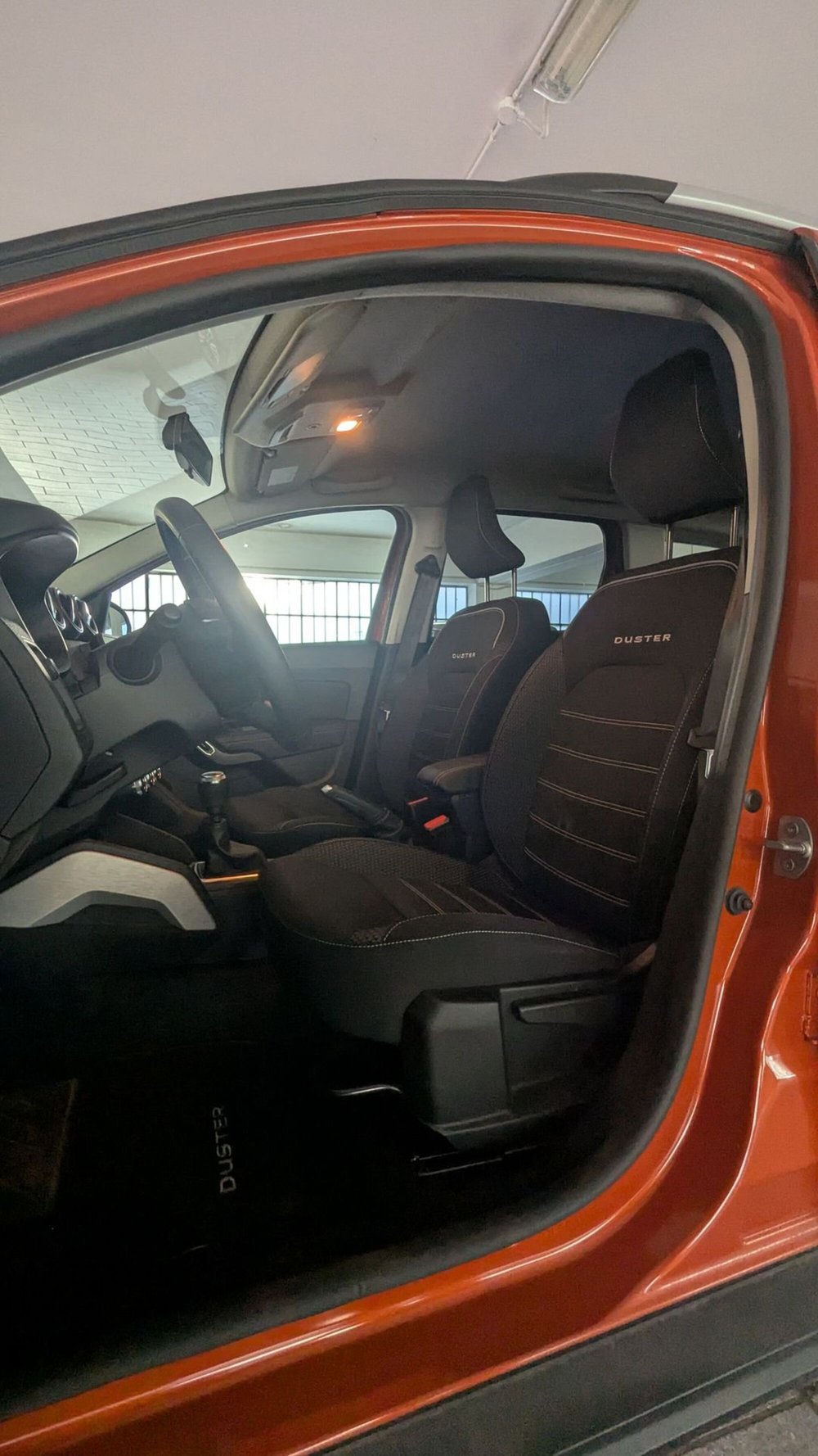 Dacia Duster usata a Milano (13)