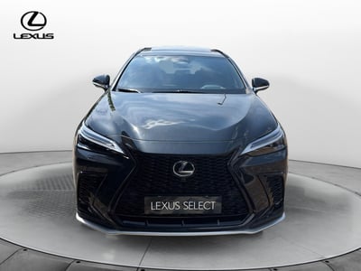 Lexus NX Plug-in 4WD Premium del 2022 usata a Curno