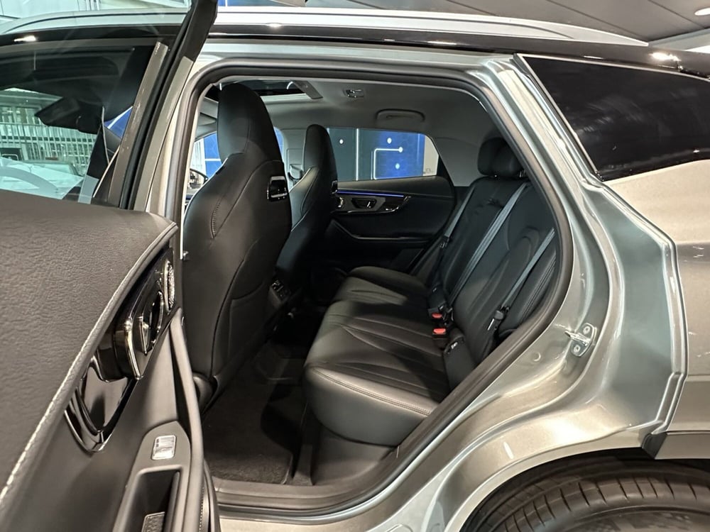 Omoda Omoda 5 EV nuova a Milano (11)