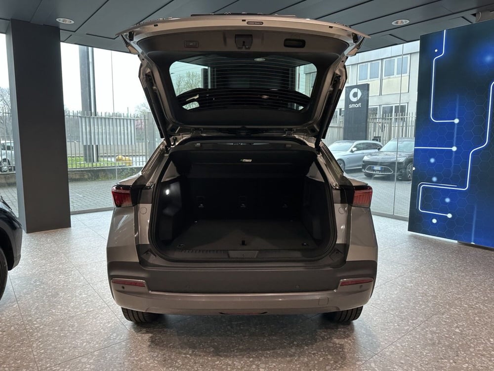 Omoda Omoda 5 EV nuova a Milano (13)